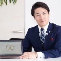 安心と成長で人生を支える二刀流サポータ